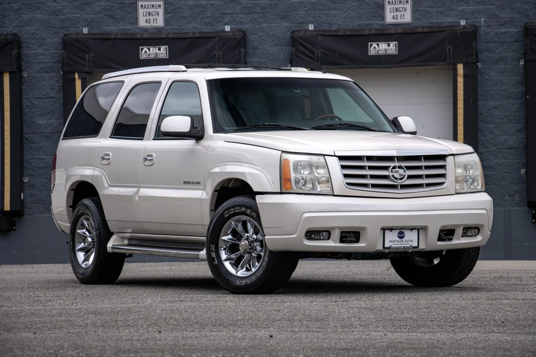 2002 Cadillac Escalade & EXT 2nd Gen - Image 24 of 31
