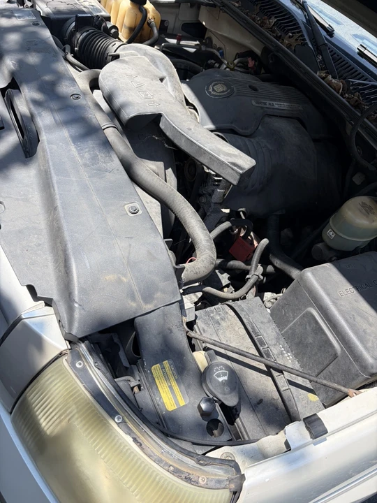 2002 Cadillac Escalade & EXT 2nd Gen - Image 15 of 17