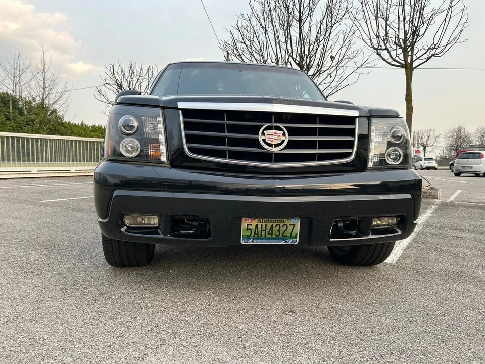 2002 Cadillac Escalade & EXT 2nd Gen - Image 16 of 30