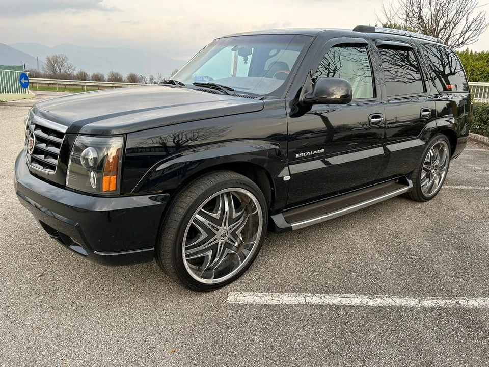 2002 Cadillac Escalade & EXT 2nd Gen - Image 19 of 30