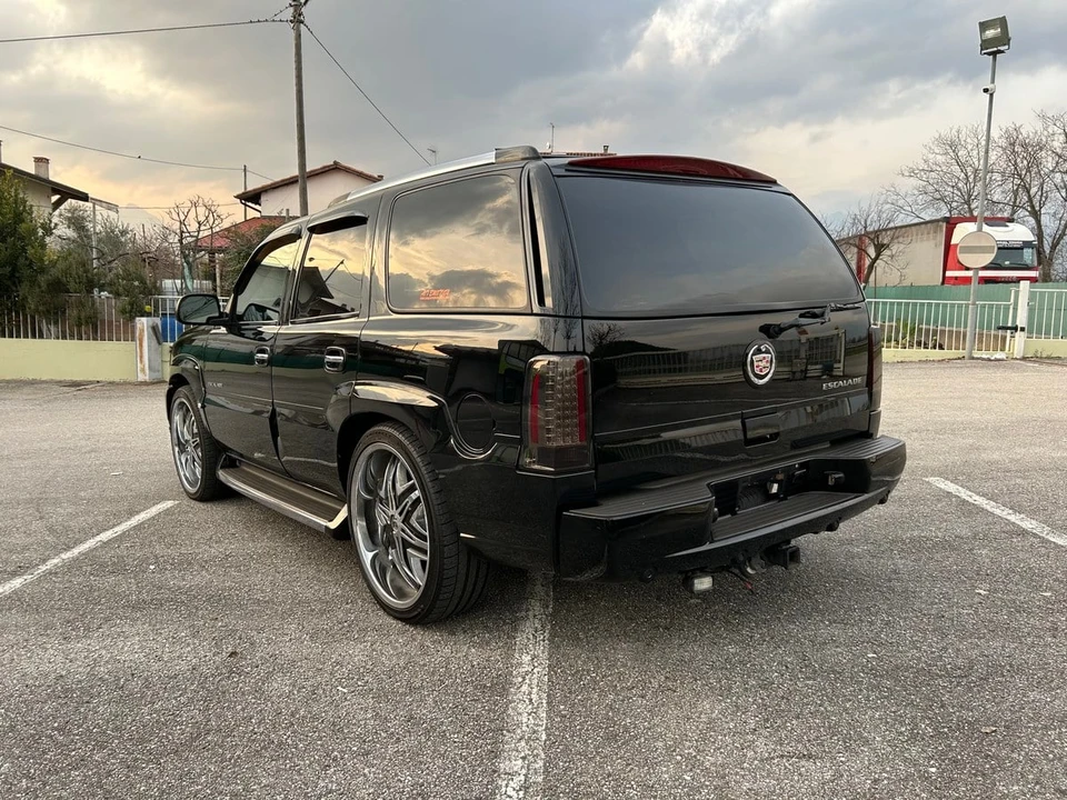 2002 Cadillac Escalade & EXT 2nd Gen - Image 23 of 30