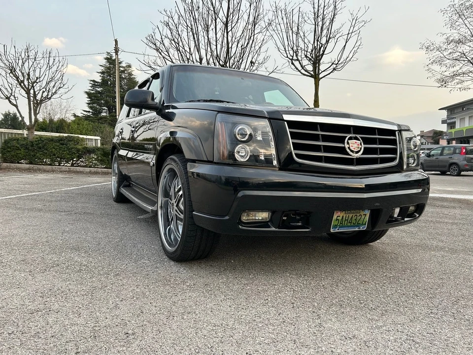 2002 Cadillac Escalade & EXT 2nd Gen - Image 15 of 30