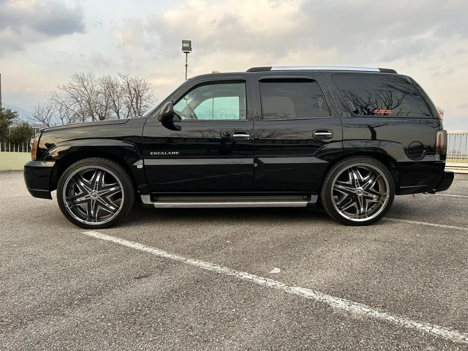 2002 Cadillac Escalade & EXT 2nd Gen - Image 6 of 30