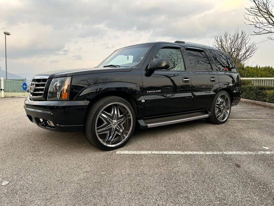 2002 Cadillac Escalade & EXT 2nd Gen - Image 5 of 30