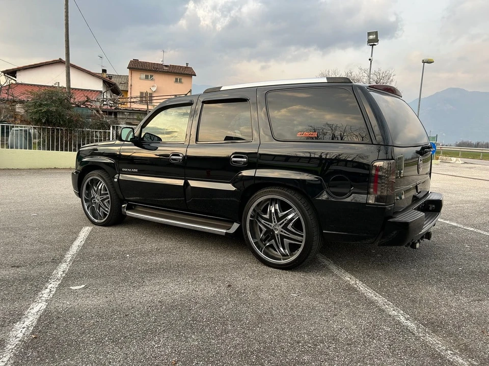 2002 Cadillac Escalade & EXT 2nd Gen - Image 22 of 30