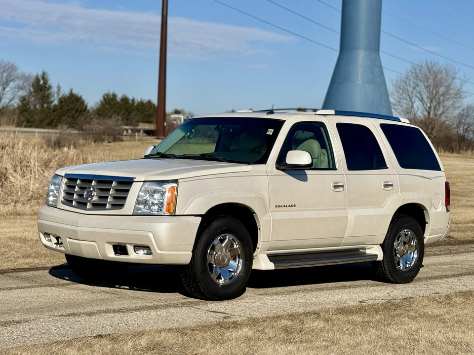 2002 Cadillac Escalade & EXT 2nd Gen - Image 11 of 31