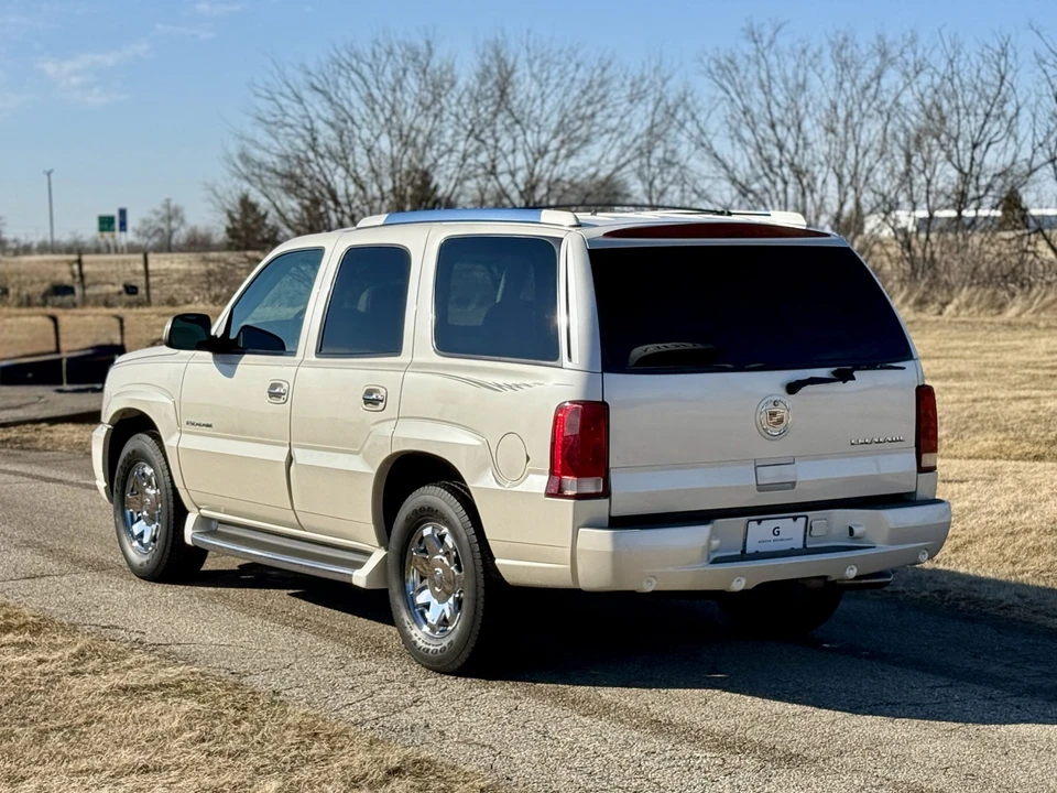 2002 Cadillac Escalade & EXT 2nd Gen - Image 13 of 31