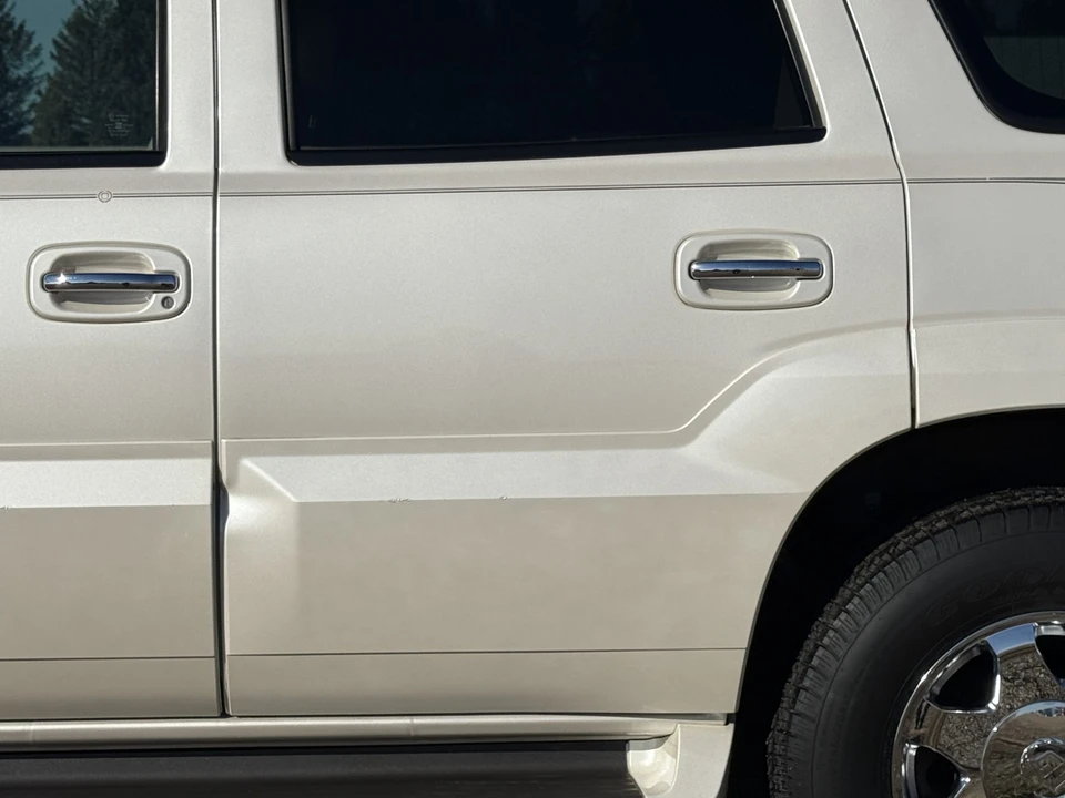 2002 Cadillac Escalade & EXT 2nd Gen - Image 25 of 31
