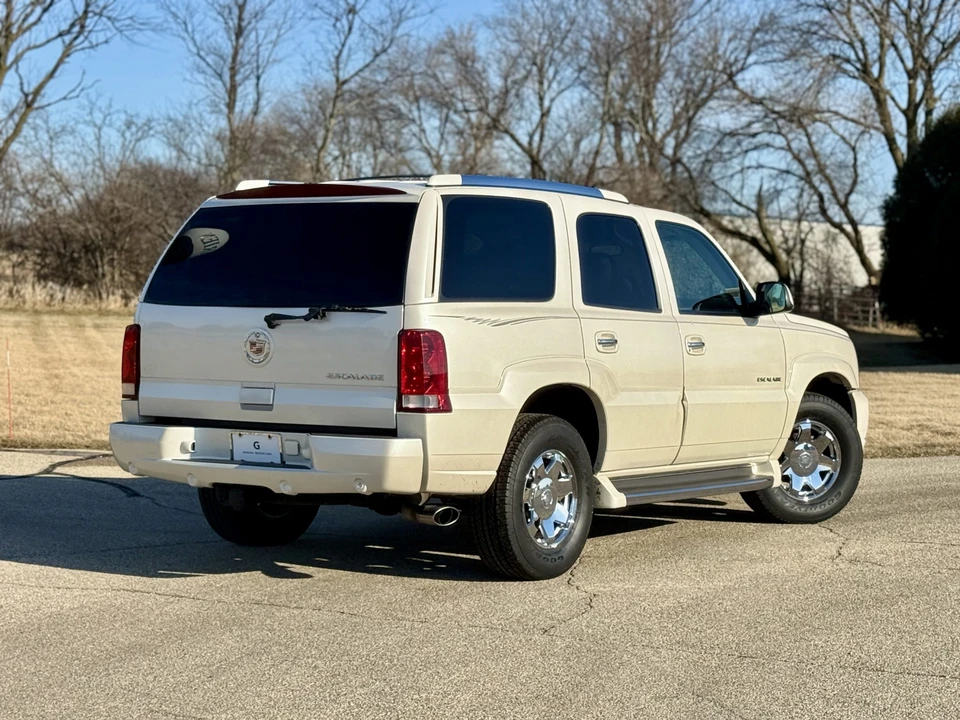 2002 Cadillac Escalade & EXT 2nd Gen - Image 7 of 31