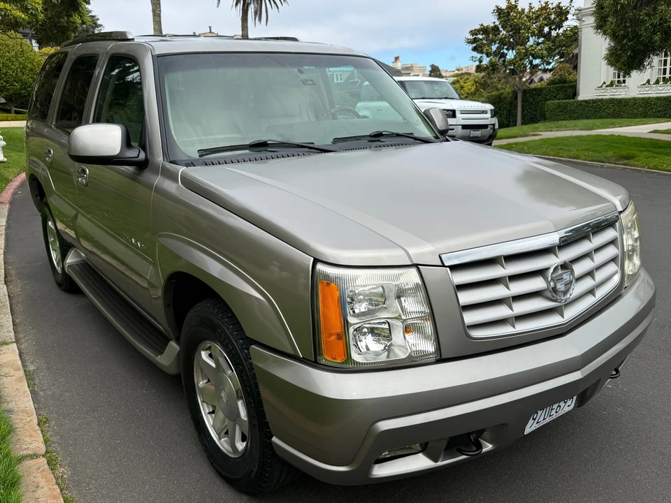 2002 Cadillac Escalade & EXT 2nd Gen - Image 8 of 31