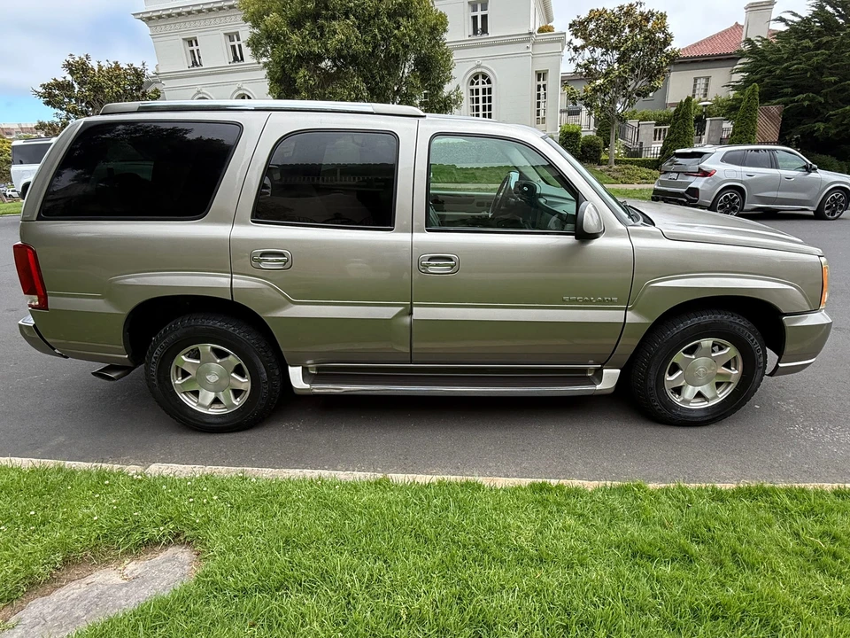 2002 Cadillac Escalade & EXT 2nd Gen - Image 9 of 31