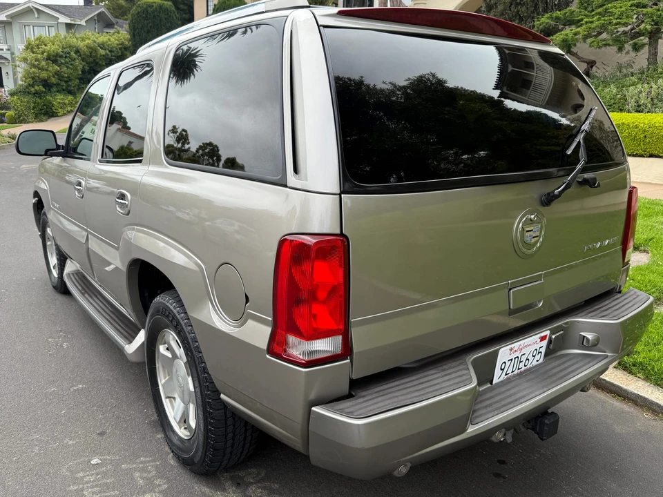 2002 Cadillac Escalade & EXT 2nd Gen - Image 20 of 31