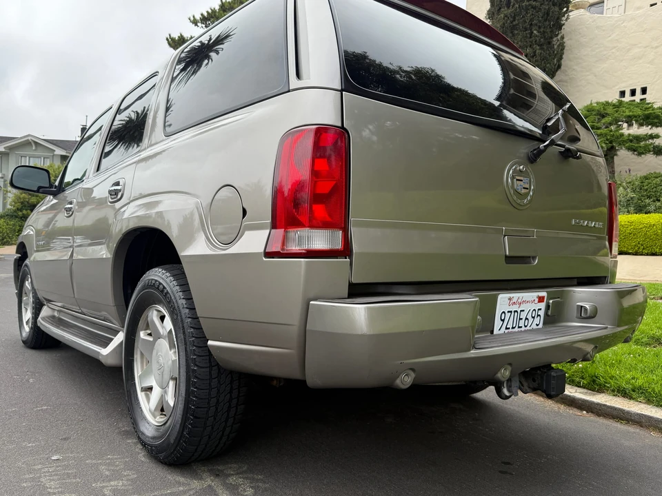 2002 Cadillac Escalade & EXT 2nd Gen - Image 19 of 31
