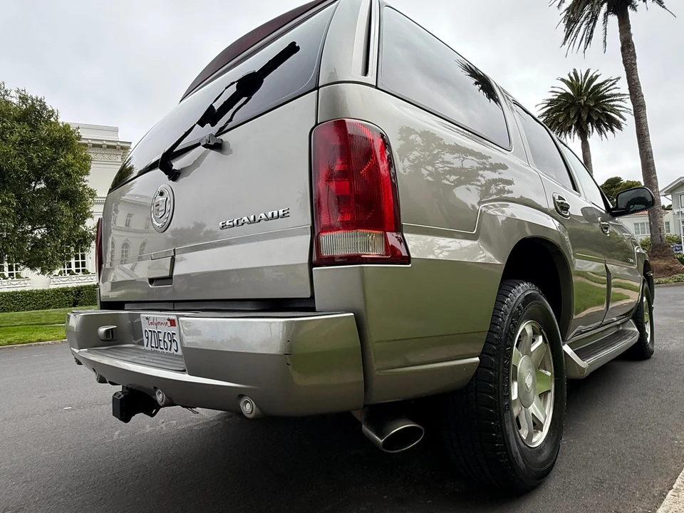 2002 Cadillac Escalade & EXT 2nd Gen - Image 18 of 31