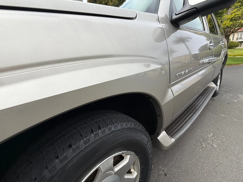 2002 Cadillac Escalade & EXT 2nd Gen - Image 25 of 31