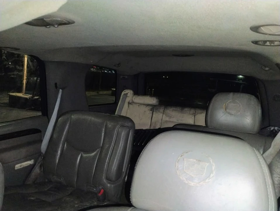 2002 Cadillac Escalade & EXT 2nd Gen - Image 6 of 9