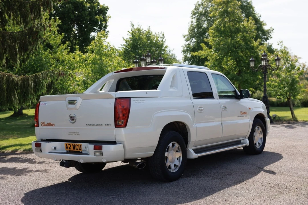 2002 Cadillac Escalade & EXT 2nd Gen - Image 22 of 30