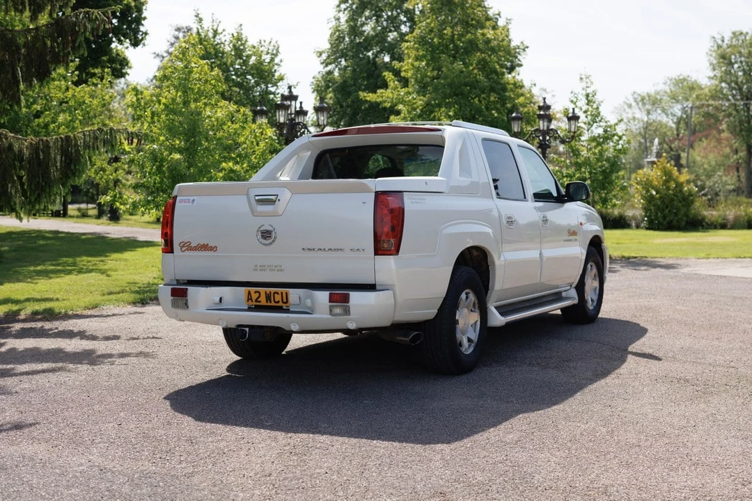 2002 Cadillac Escalade & EXT 2nd Gen - Image 26 of 30