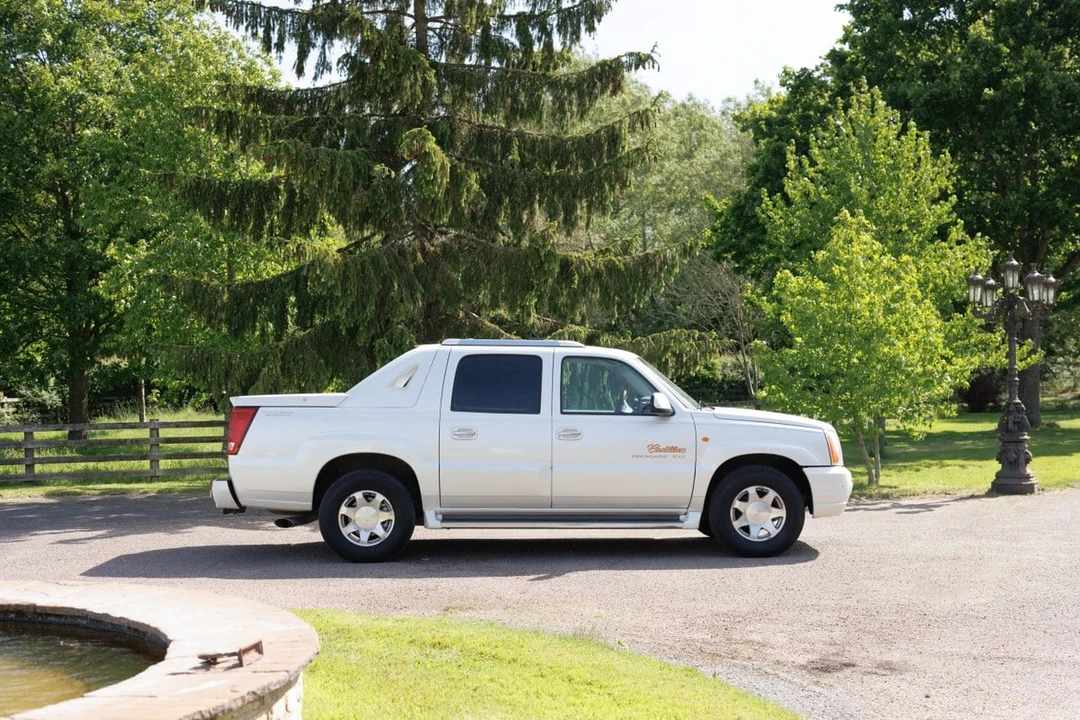 2002 Cadillac Escalade & EXT 2nd Gen - Image 20 of 30