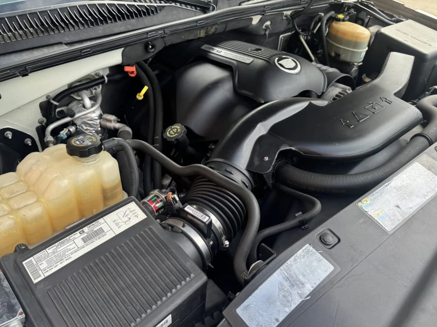 2002 Cadillac Escalade & EXT 2nd Gen - Image 6 of 7