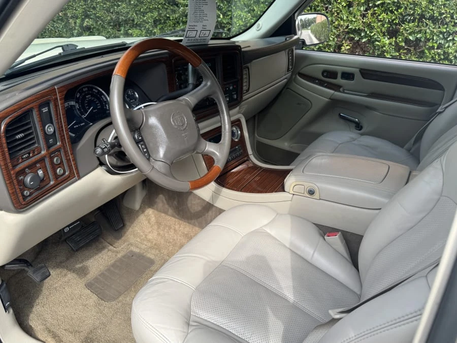2002 Cadillac Escalade & EXT 2nd Gen - Image 5 of 7