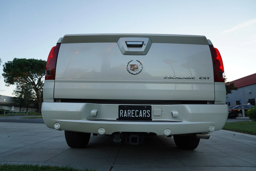 2002 Cadillac Escalade & EXT 2nd Gen - Image 12 of 31