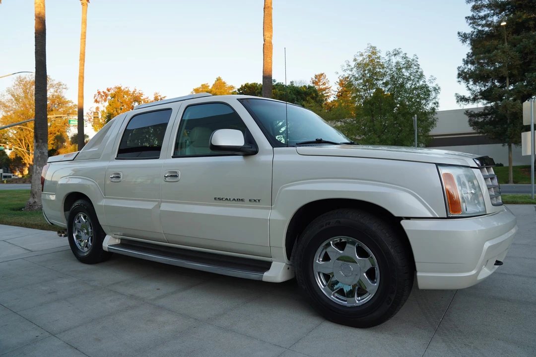 2002 Cadillac Escalade & EXT 2nd Gen - Image 6 of 31