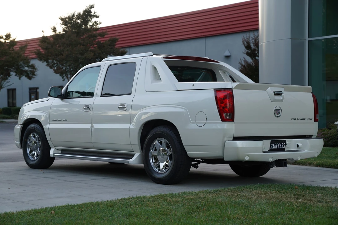 2002 Cadillac Escalade & EXT 2nd Gen - Image 13 of 31