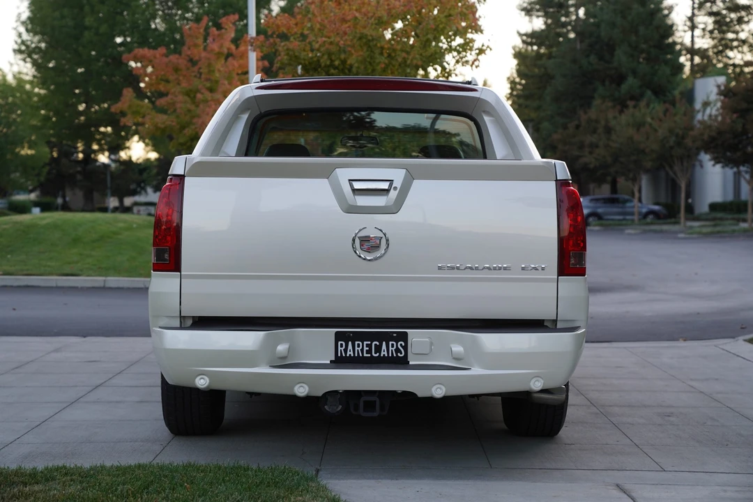 2002 Cadillac Escalade & EXT 2nd Gen - Image 11 of 31