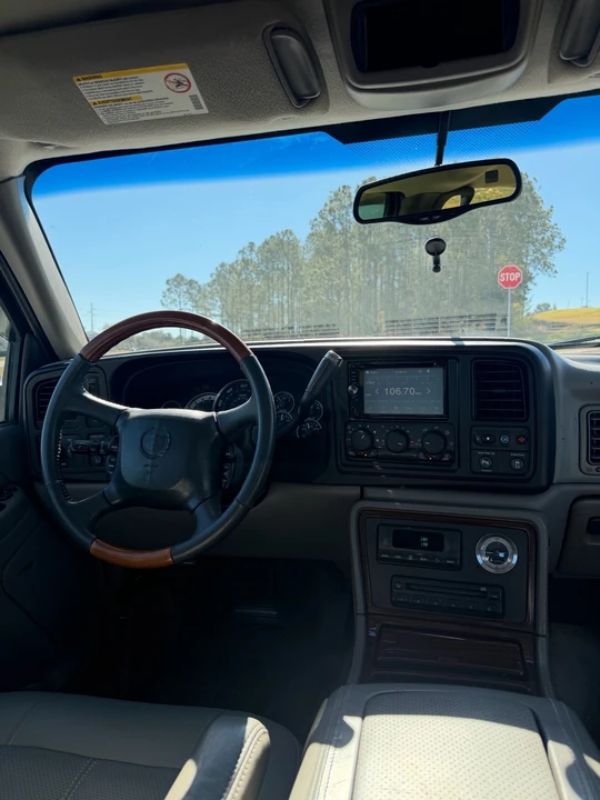 2002 Cadillac Escalade & EXT 2nd Gen - Image 6 of 10