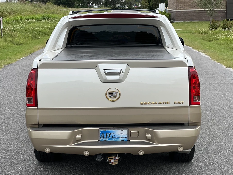 2002 Cadillac Escalade & EXT 2nd Gen - Image 16 of 31