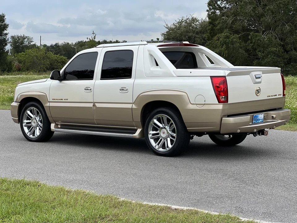 2002 Cadillac Escalade & EXT 2nd Gen - Image 12 of 31