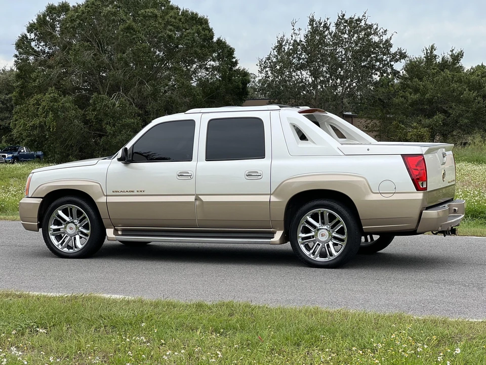 2002 Cadillac Escalade & EXT 2nd Gen - Image 11 of 31