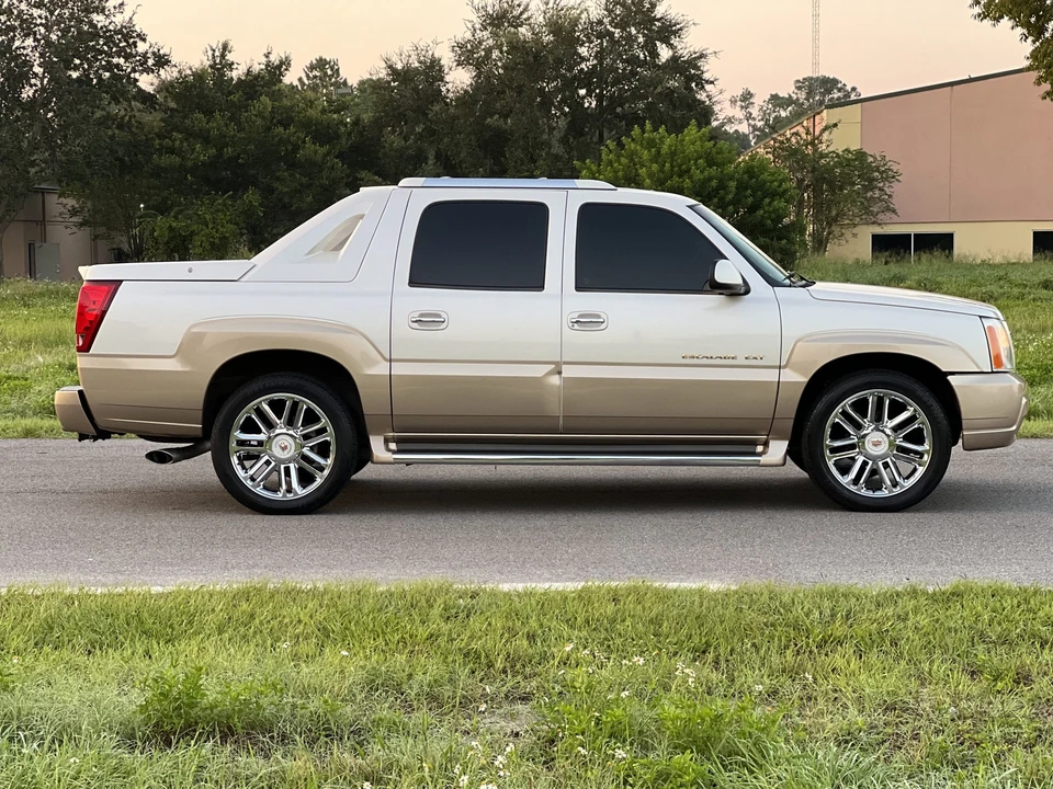 2002 Cadillac Escalade & EXT 2nd Gen - Image 27 of 31