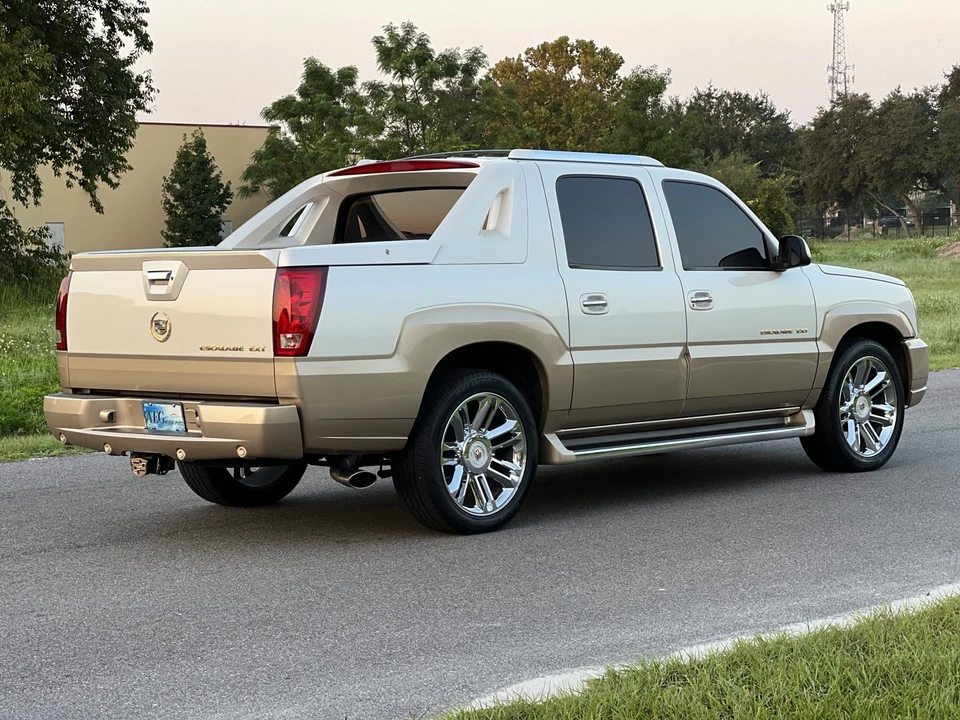 2002 Cadillac Escalade & EXT 2nd Gen - Image 23 of 31