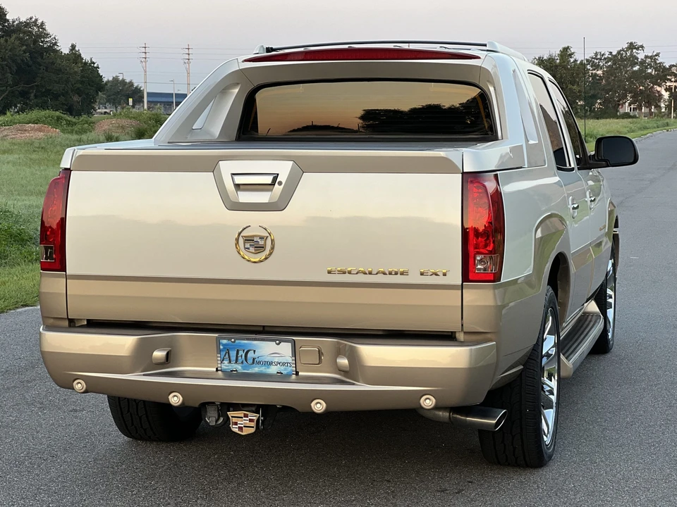 2002 Cadillac Escalade & EXT 2nd Gen - Image 15 of 31