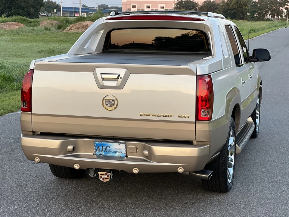 2002 Cadillac Escalade & EXT 2nd Gen - Image 14 of 31