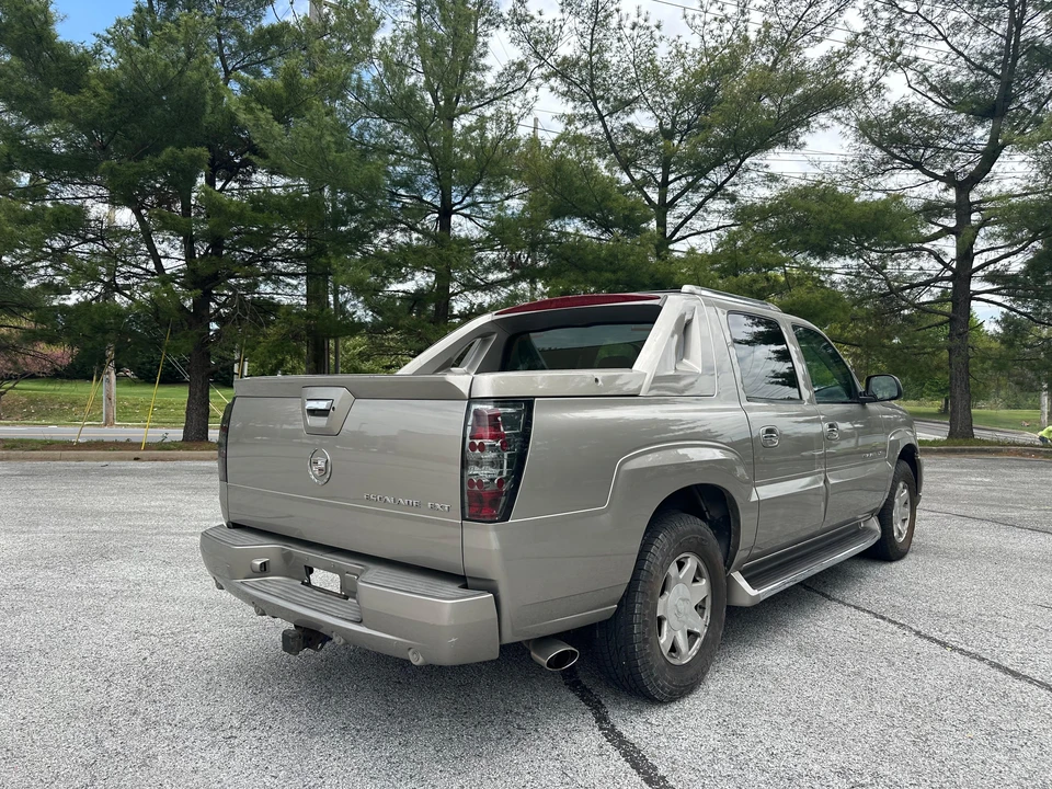2002 Cadillac Escalade & EXT 2nd Gen - Image 14 of 31
