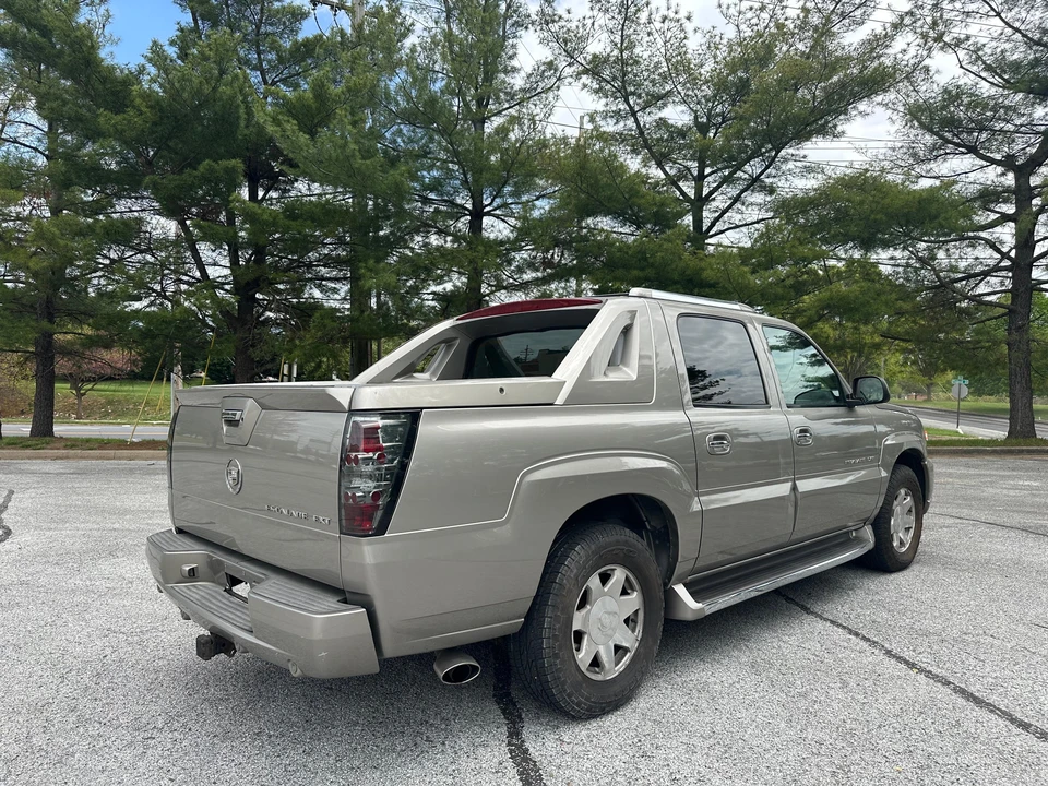 2002 Cadillac Escalade & EXT 2nd Gen - Image 15 of 31