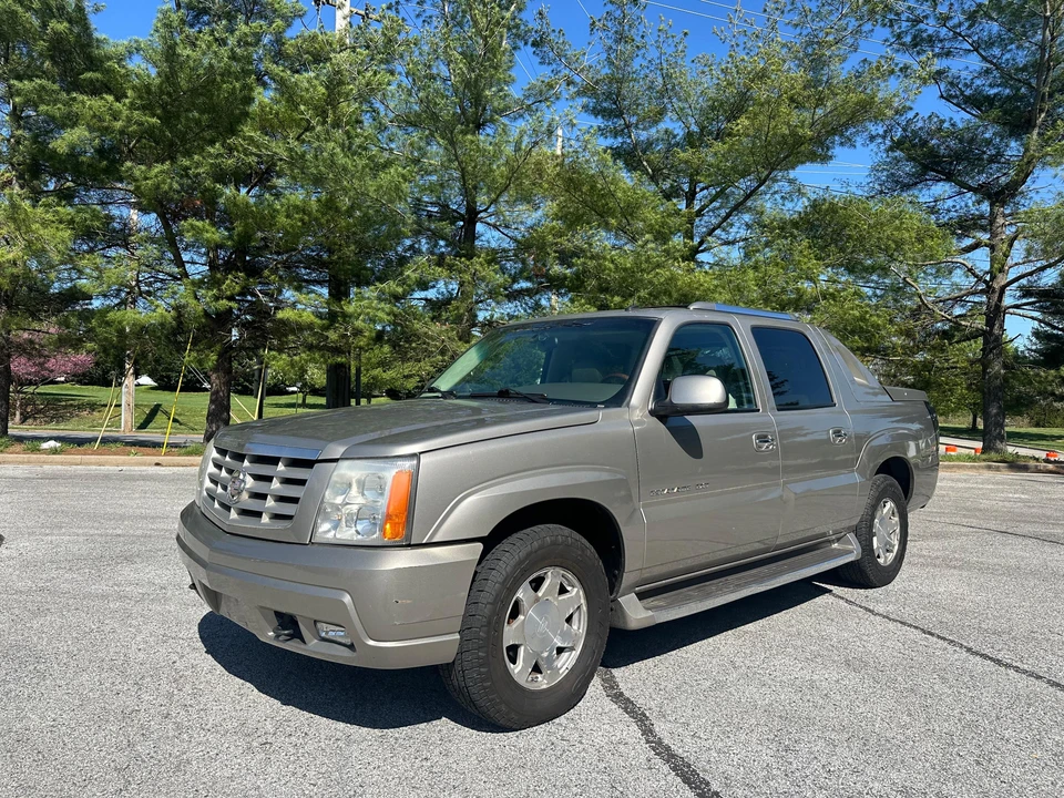 2002 Cadillac Escalade & EXT 2nd Gen - Image 8 of 31