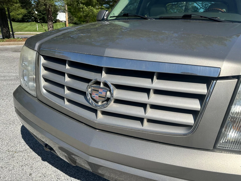 2002 Cadillac Escalade & EXT 2nd Gen - Image 21 of 31