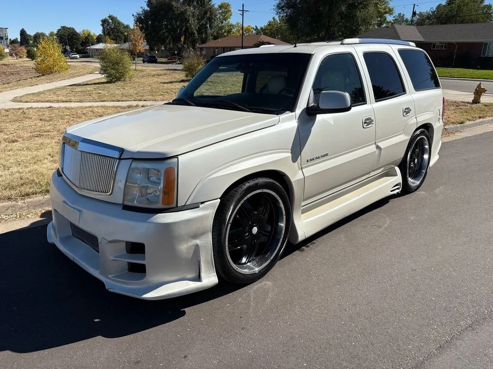 2002 Cadillac Escalade & EXT 2nd Gen - Image 19 of 21
