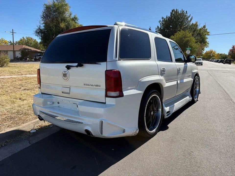 2002 Cadillac Escalade & EXT 2nd Gen - Image 5 of 21