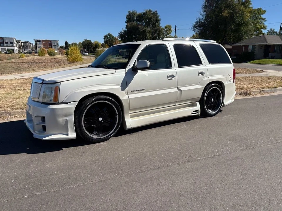 2002 Cadillac Escalade & EXT 2nd Gen - Image 13 of 21