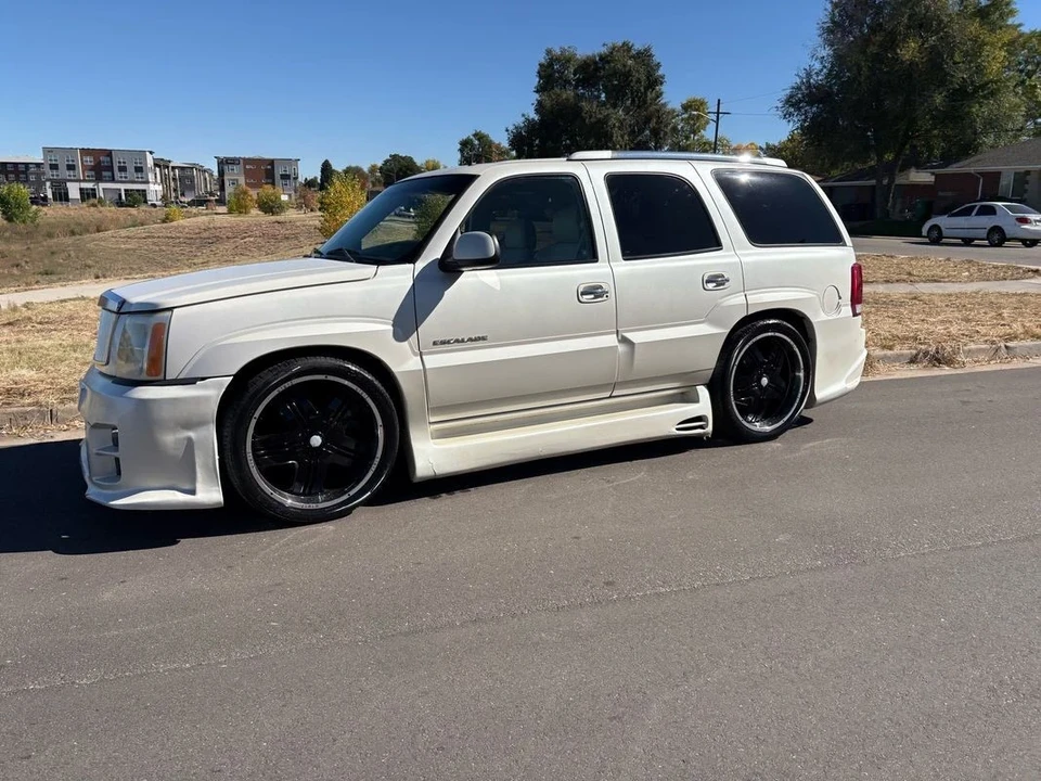 2002 Cadillac Escalade & EXT 2nd Gen - Image 18 of 21