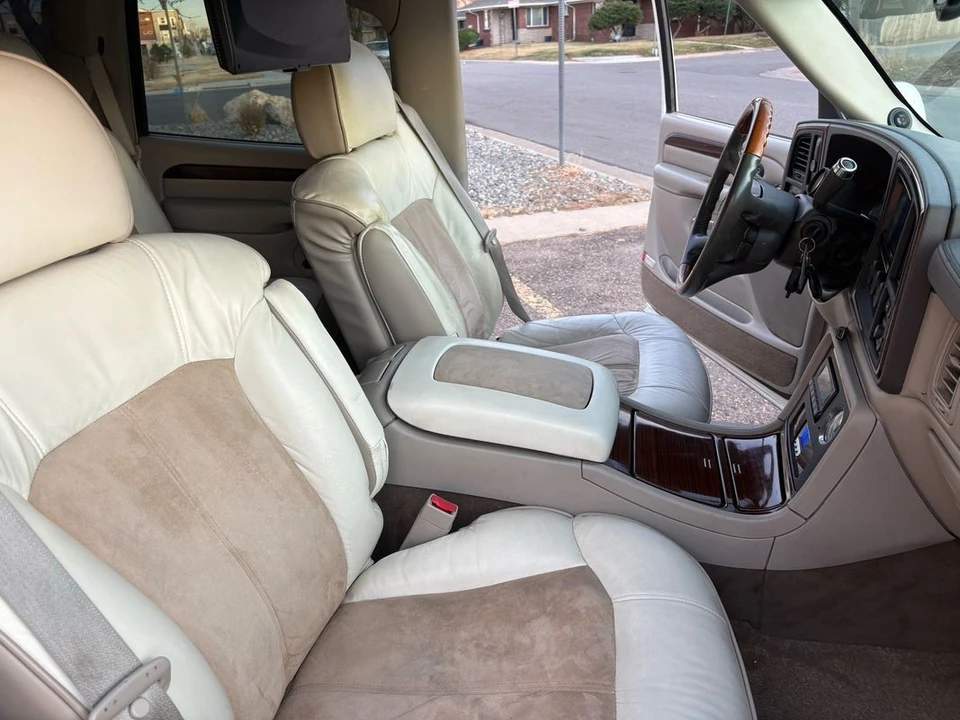 2002 Cadillac Escalade & EXT 2nd Gen - Image 11 of 21