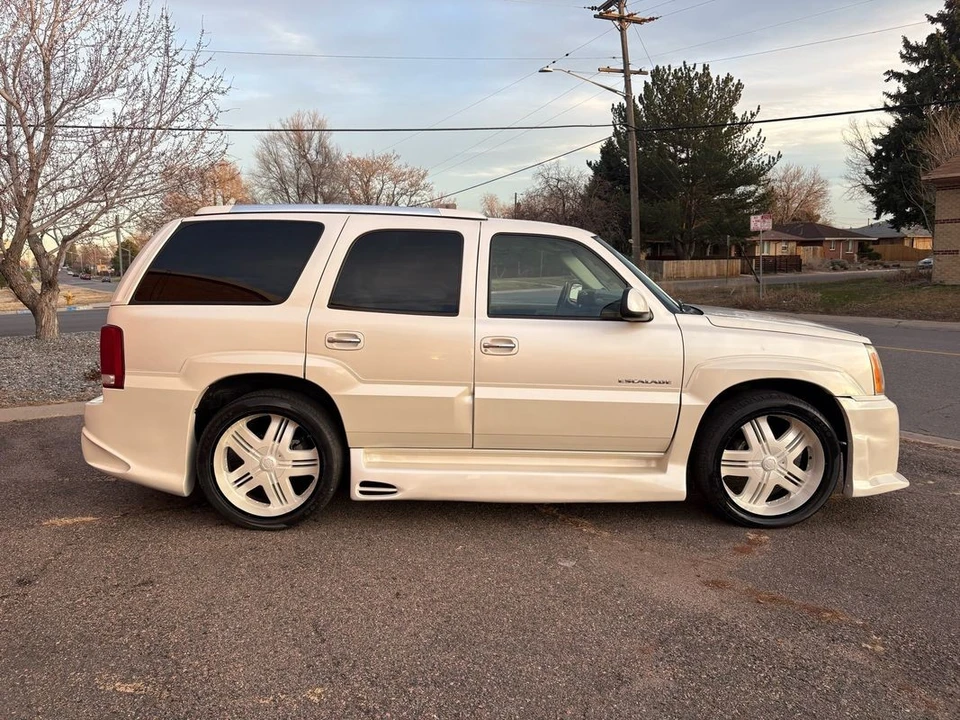 2002 Cadillac Escalade & EXT 2nd Gen - Image 3 of 21