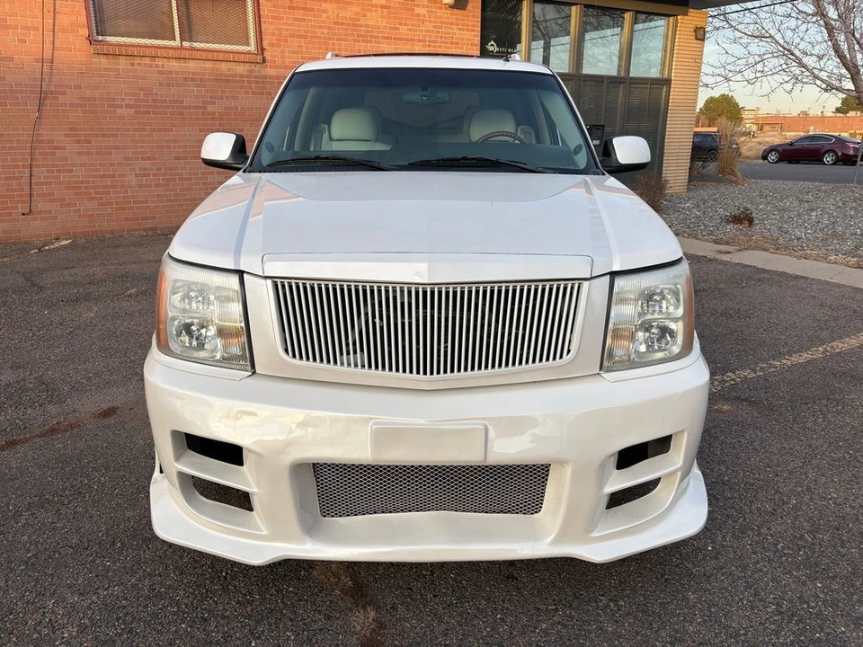 2002 Cadillac Escalade & EXT 2nd Gen - Image 7 of 21