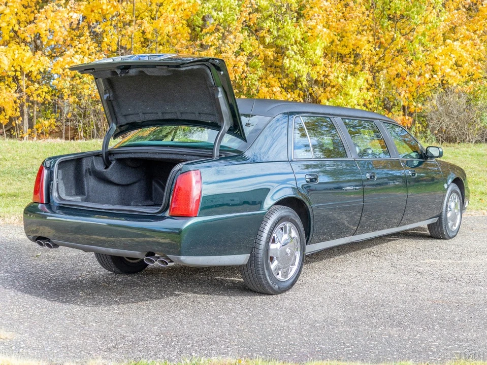 2002 Cadillac DeVille 8th Gen - Image 15 of 21