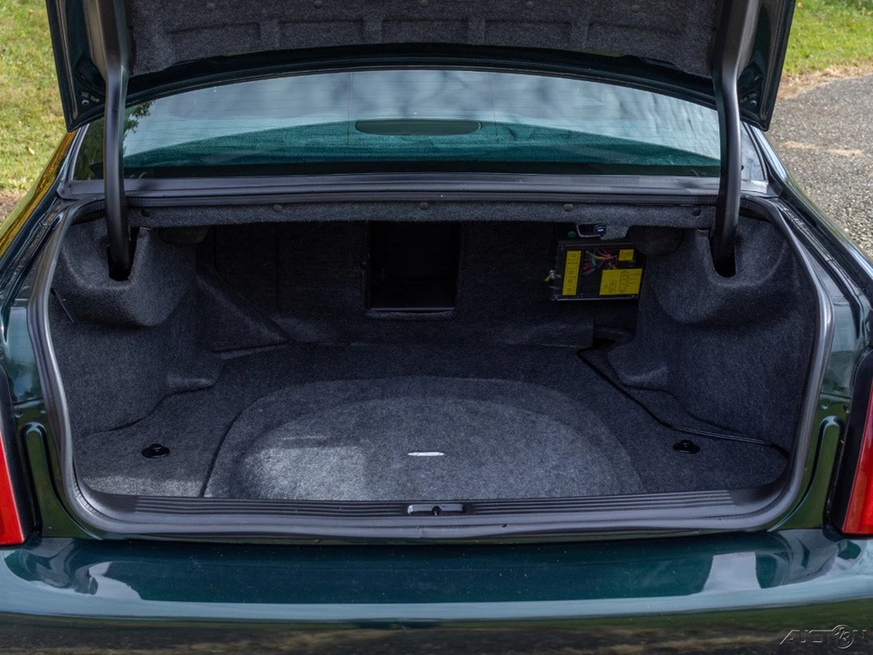 2002 Cadillac DeVille 8th Gen - Image 19 of 21